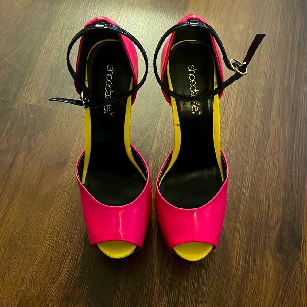 Shoedazzle: Multicolor Pop Heels, Size 7